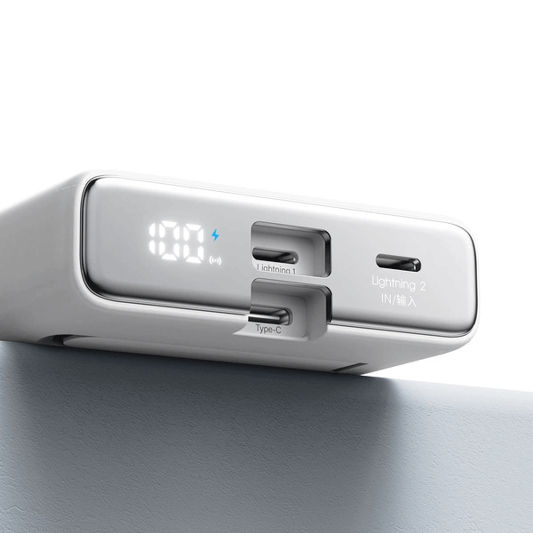 Joyroom Magsafe Powerbank 10000 mAh 20 W mit Ständer + Lightning Kabel – USB-C- Anschluss, Weiß (JR-PBM01) Joyroom Magsafe Powerbank 10000 mAh 20 W mit Ständer + Lightning Kabel – USB-C- Anschluss, Weiß (JR-PBM01)